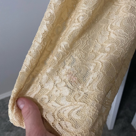 Ivory lace dress high waisted with asymmetric hem unique and like new! - Picture 4 of 4